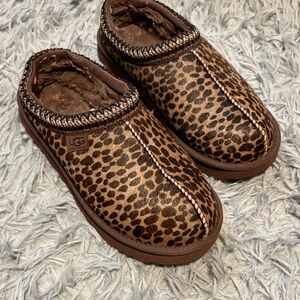 UGG Brown Leopard Tasman size 9